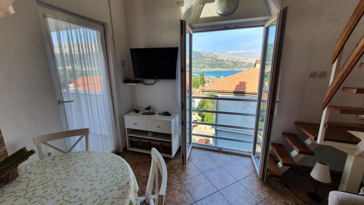 Apartment Helmut With Sea View Baska  Ngoại thất bức ảnh