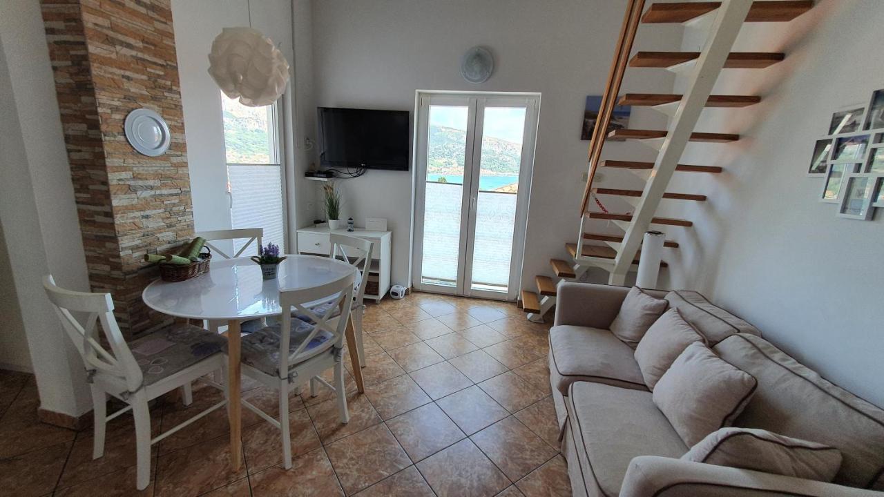 Apartment Helmut With Sea View Baska  Ngoại thất bức ảnh