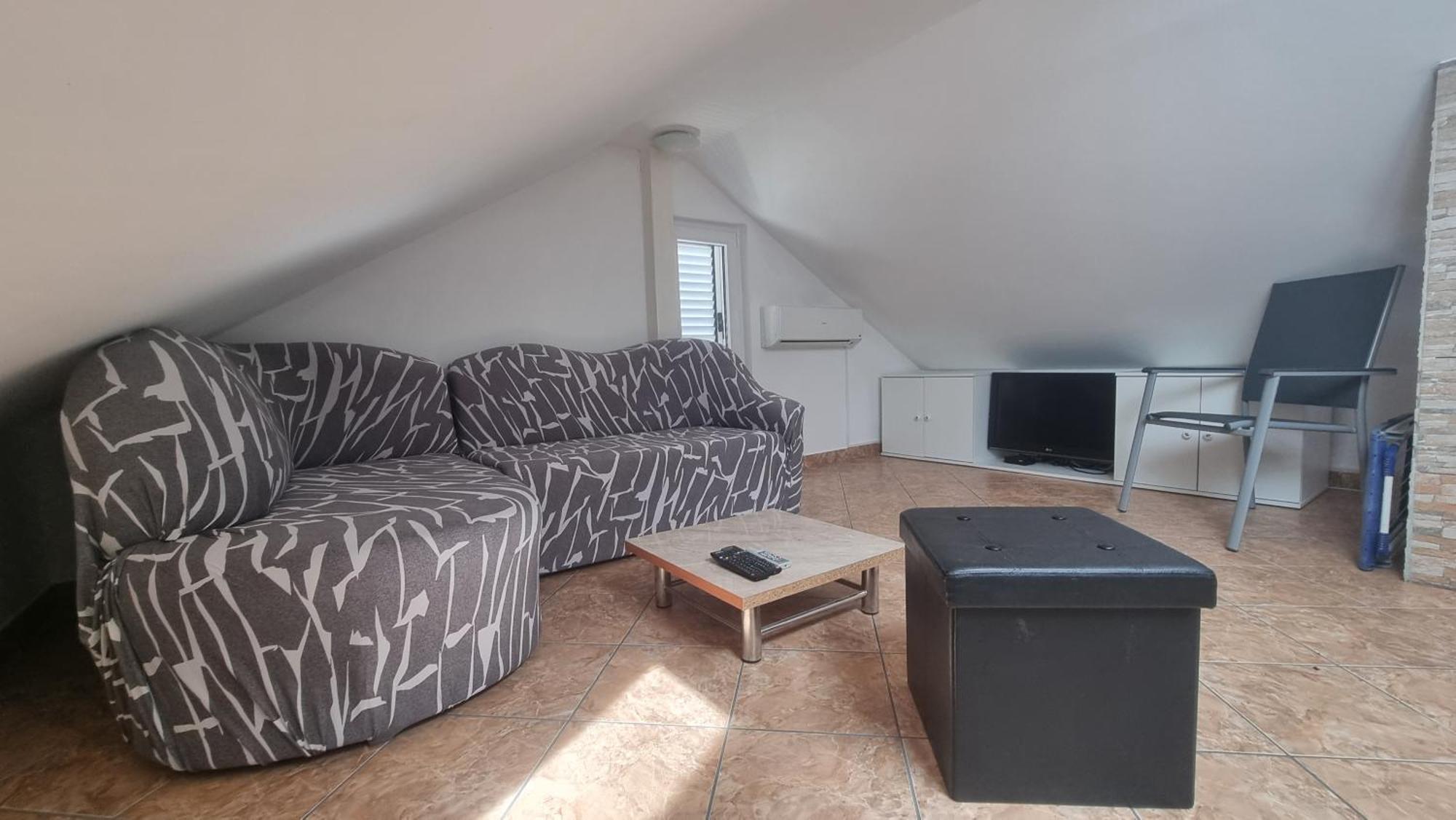 Apartment Helmut With Sea View Baska  Ngoại thất bức ảnh